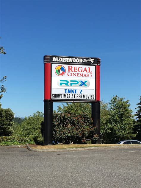 Regal Alderwood Movie Tickets and Showtimes in Lynnwood,。